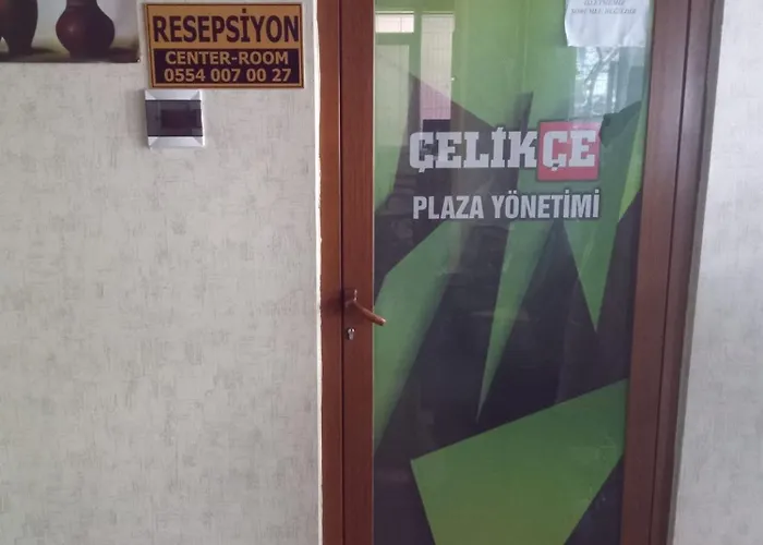 Ξενοδοχείο Center *